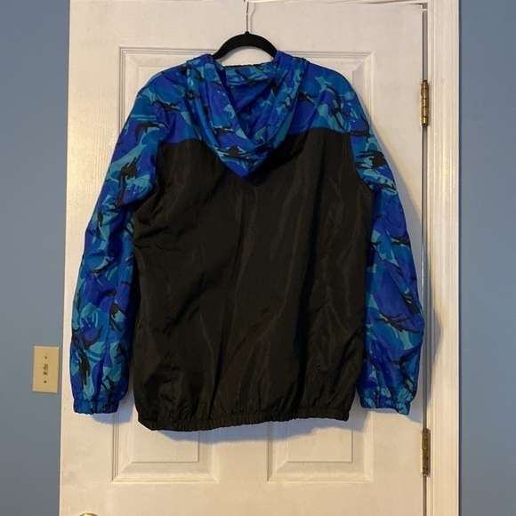 Mens windbreaker - Picture 3 of 4